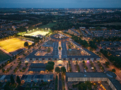 Das Einkaufszentrum „Heksenwiel“ von oben