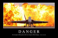 STK107085M-Danger: Inspirerende Quote en Motiverende Poster
