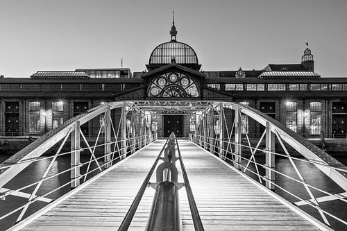 Hamburg Fish Auction Hall by Achim Thomae Photography
