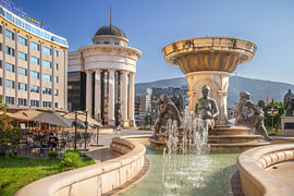 Skopje, Macédoine du Nord – là où l'ancien et le nouveau se rencontrent sur Antwan Janssen
