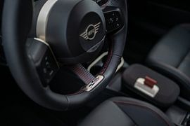 Detailansicht des Lenkrads des Mini Cooper S JCW