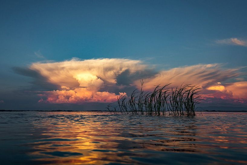 Malawiaanse zonsondergang by Ed Peeters