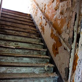 Old stairs by Dennis Claessens