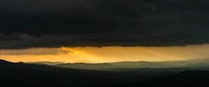 Storm over het Val d'Orcia - Pienza van Damien Franscoise