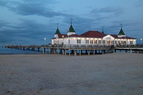 Eiland Usedom - Ahlbeck pier in de avond