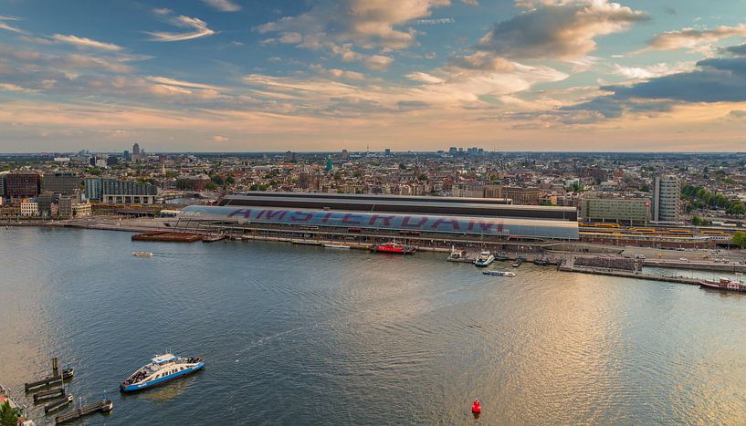 Gare centrale d'Amsterdam par Menno Schaefer