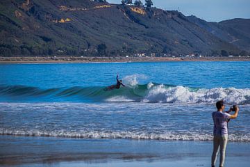 Surfing California by Bas Koster