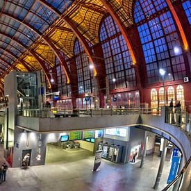 Antwerpener Bahnhofshalle von Bob de Bruin