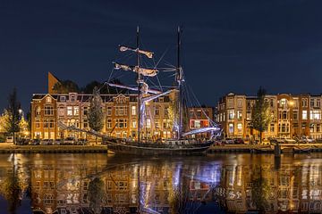 Avond in Oosterhaven Groningen van Peter Bolman