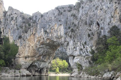 vallon pont d,arc in de winter