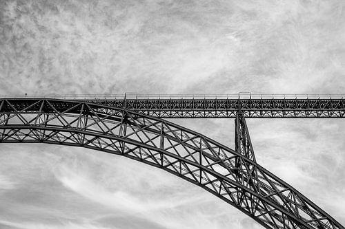 Brug over de Douro in Porto