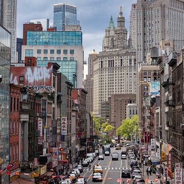 East Broadway towards Downtown by Albert Mendelewski