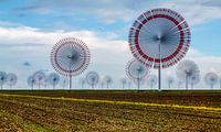 Windpark im Norden Deutschlands (Nordsee) mit sehr schnell drehenden Windmühlen von MPfoto71 Miniaturansicht