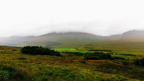 De geweldige en magnifieke bergen van Schotland