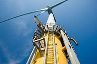 Windturbine op zee/ windmolen op zee van Menno Mulder thumbnail