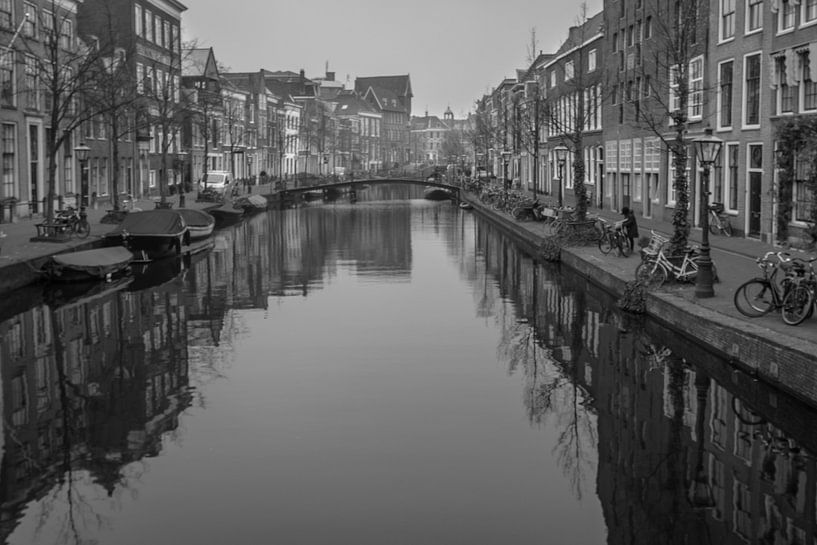 Oude Rijn - Leiden by Patrick Herzberg
