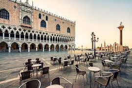 Saint Mark's Square by Manjik Pictures