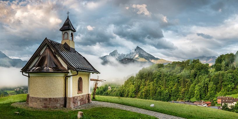Blick auf die Alpen und den Watzmann in Berchtesgaden. von Voss Fine Art Fotografie