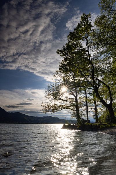 Zonsondergang aan de Kochelsee van Andreas Müller