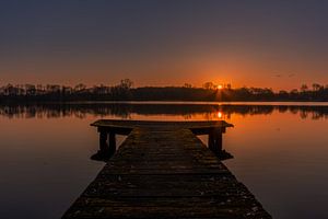Sonnenaufgang am See von Dennie Jolink