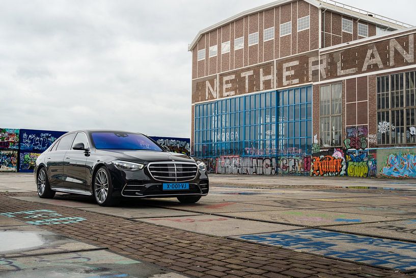 Mercedes-Benz S-Class by Ryan van Pelt
