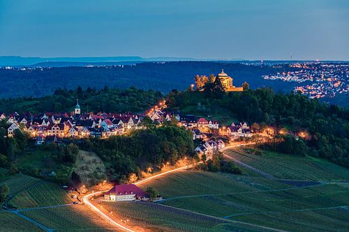 Grafkapel in Stuttgart 's avonds in de grafkapel in Stuttgart