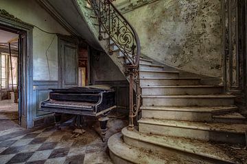 Chateau Verdure by Urban Relics