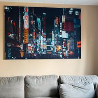 Photo de nos clients: Des panneaux d'affichage très fréquentés à Shinjuku par Mickéle Godderis, sur art frame