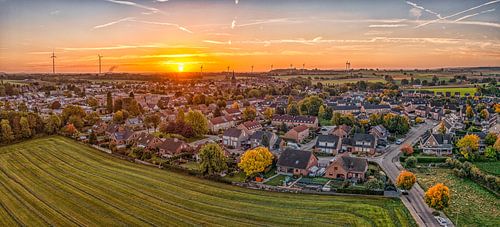 Luchtpanorama  van een zonsopkomst in Bocholtz