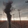 Landweg met maïsvelden wordt getroffen door tornado van Besa Art