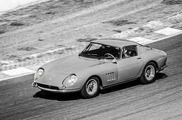 Ferrari 275 GTB klassieke GT sportwagenrace op Spa van Sjoerd van der Wal Fotografie