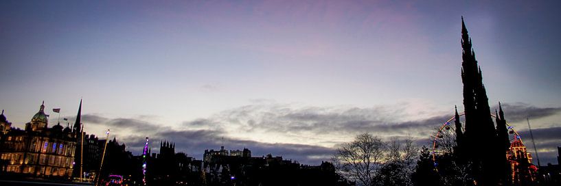 Lila Edinburgh | Panorama von Karina Alvarenga