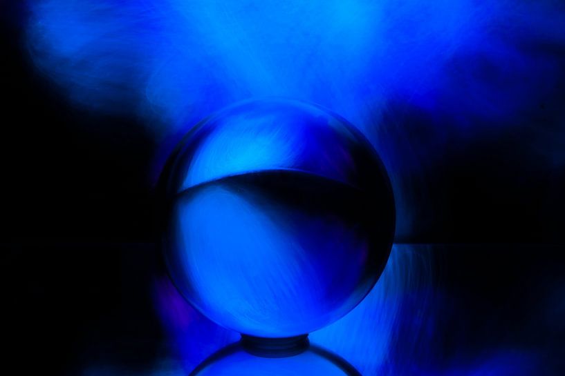 Peinture lumineuse avec la boule de verre par Monika Scheurer