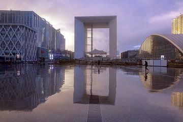 La Défense double by Patrick Lohmüller
