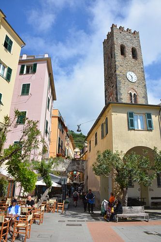 Scène de rue Monterosso Al Mare Cinque Terre Italie sur My Footprints
