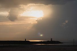 Sunset at Scheveningen North by Anne Zwagers