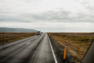 Drive through Iceland by Jurriaan Huting