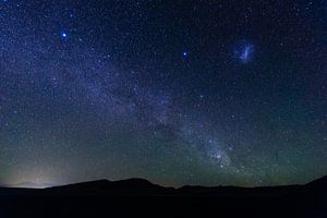 Sterrenhemel boven de Atacama woestijn van Shanti Hesse