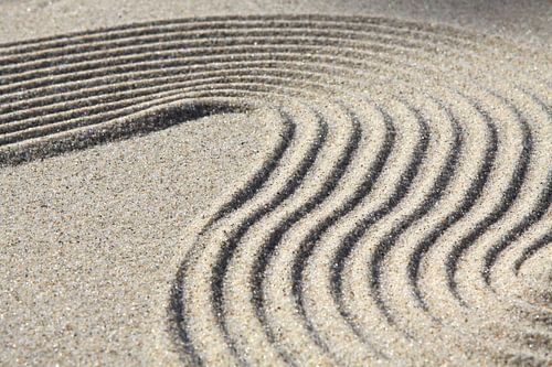 Linien im Sand
