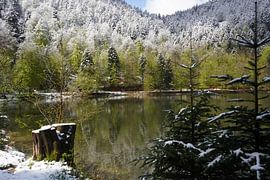 Lac des Corbeaux by Madeltijntje