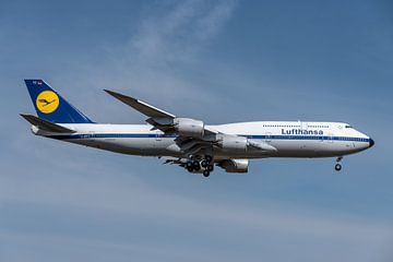 Lufthansa Boeing 747-8 in de retro livery.