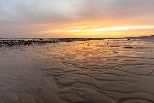 Zonsondergang op het strand, natuurgebied van Los Corrales de Rota, Costa de la Lutz, Córdoba, Andalusië, Spanje