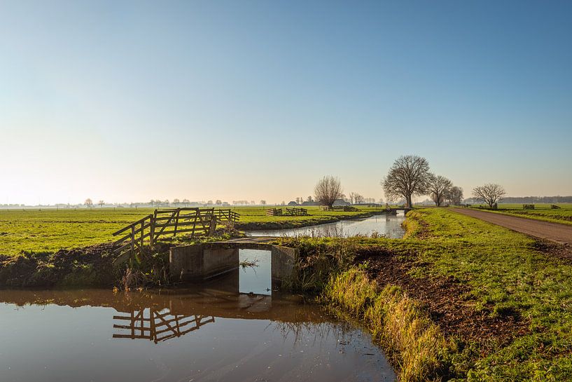 Petit pont dans la région de l'Alblasserwaard par Ruud Morijn