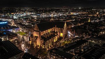 Luchtfoto Grote Sint-Laurenskerk te Alkmaar van Sebastiaan van Stam Fotografie