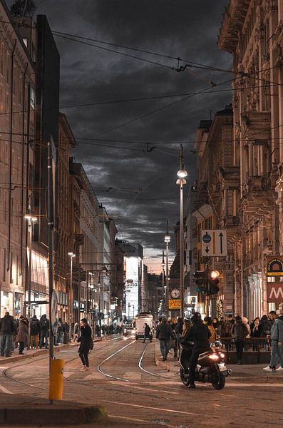 Milan by Hello Pompoyo