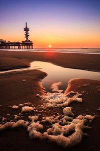 Scheveningen schuim sur Dennis van de Water