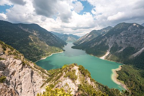Weids uitzicht over de Plansee