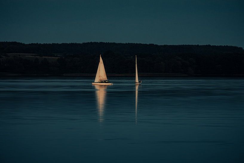 Tour de voile en soirée par Joris Machholz