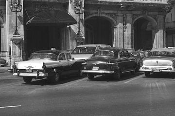 Oldtimers in Havana van Carolina Reina