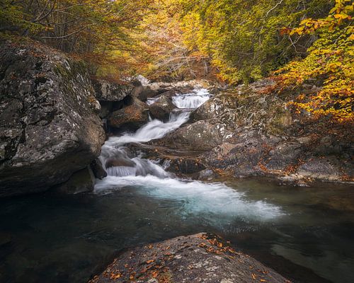 Waterval in de Salenques-vallei in de Pyreneeën